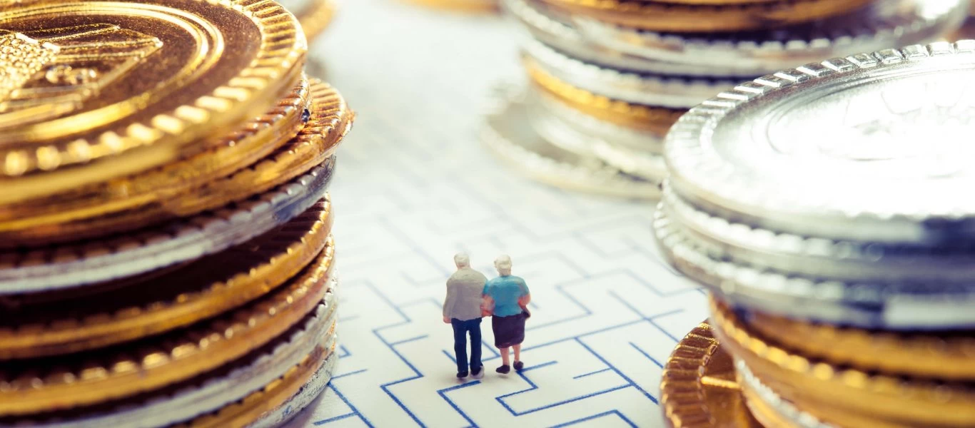 H κυβέρνηση φέρνει επειγόντως το νέο ασφαλιστικό: Ανατροπές σε εθνική & επικουρική σύνταξη & ιδιωτική ασφάλιση